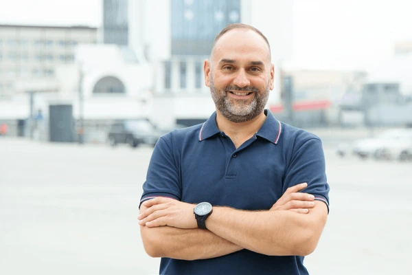 portrait-mature-man-45-50-600nw-2089548508